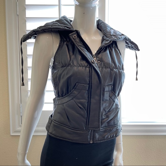 SOLD❤️ Ph8 Size S Black Puffer Leather Vest - Picture 10 of 10